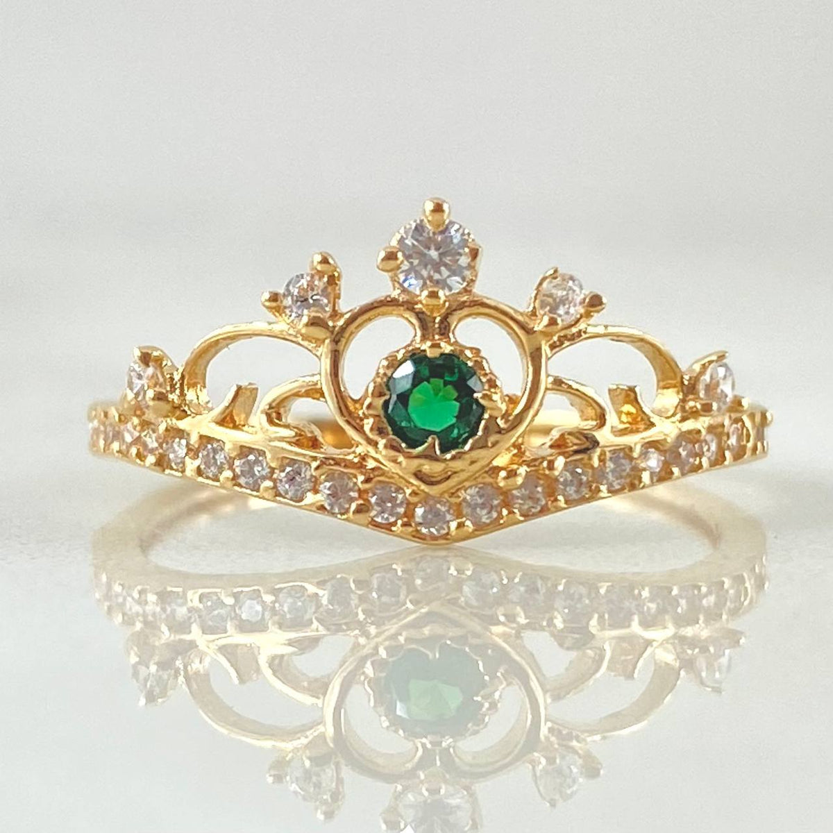 Heart Crown Ring 1.6gr / Size 5 1/2 / 18K Gold